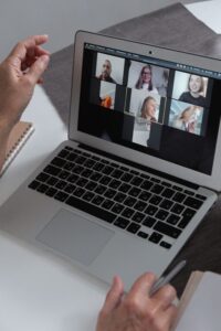 A Beginner’s Guide to Video Calls With Friends and Family